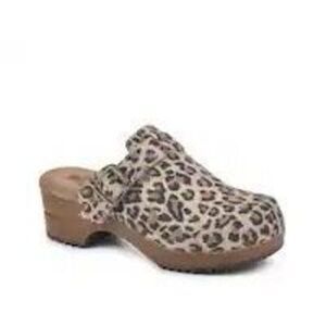 DSW White Mountain Behold Mule Clogs